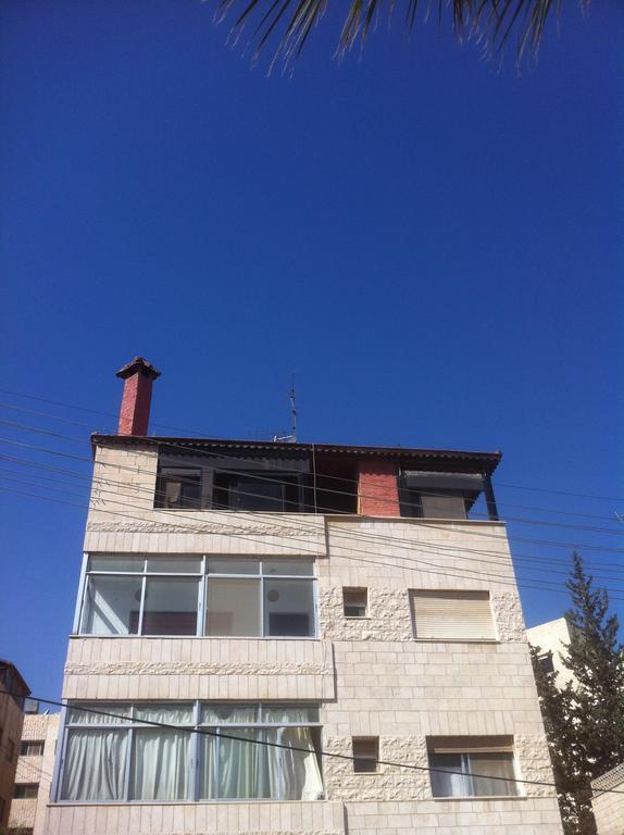 Mutaz Apartment Amman Exterior photo